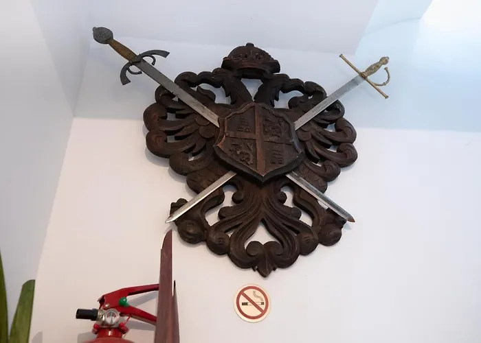 Cote De La Cite Medievale Carcassonne